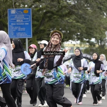 Runner Photo 8124042
