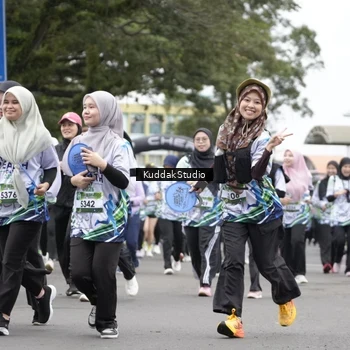Runner Photo 8124053