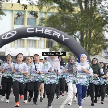 Runner Photo 8124195