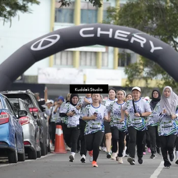 Runner Photo 8124208