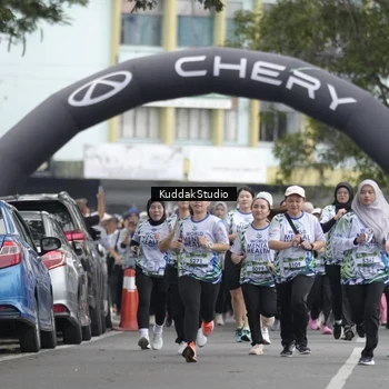 Runner Photo 8124210