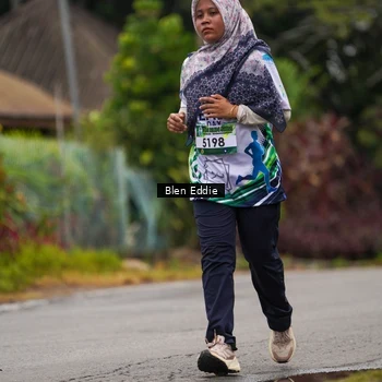 Runner Photo 8124404