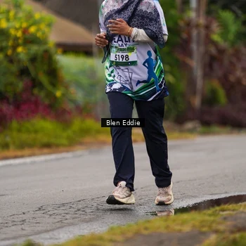 Runner Photo 8124411