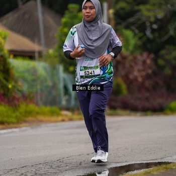 Runner Photo 8124690