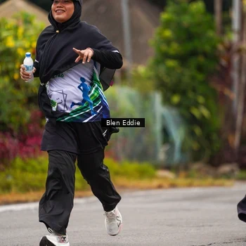 Runner Photo 8124788