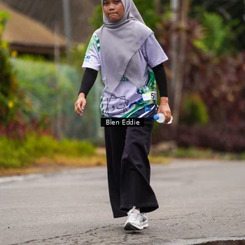 Runner Photo 8124791