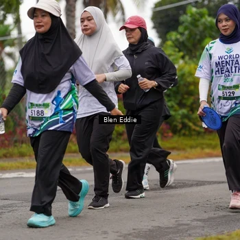 Runner Photo 8124853