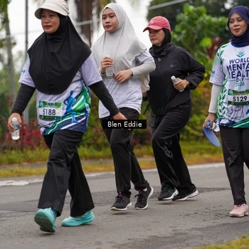 Runner Photo 8124855