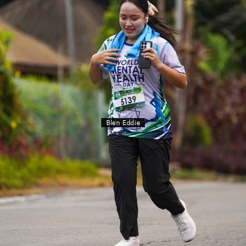 Runner Photo 8124881