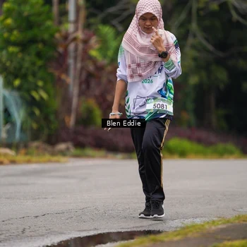 Runner Photo 8125002