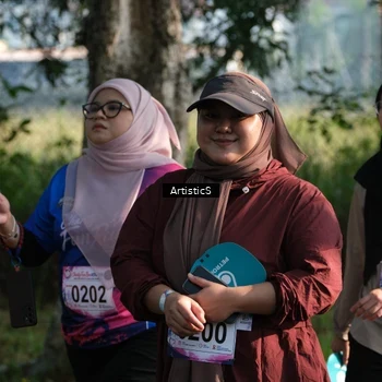 Runner Photo 8125063