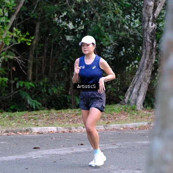 Runner Photo 8125159
