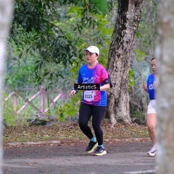 Runner Photo 8125306