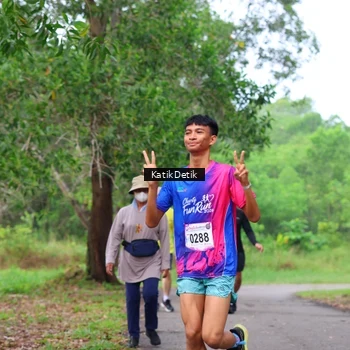 Runner Photo 8125414