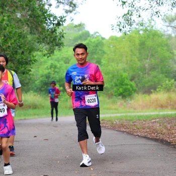 Runner Photo 8125432