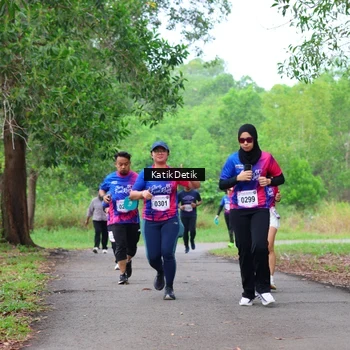 Runner Photo 8125493