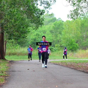 Runner Photo 8125509