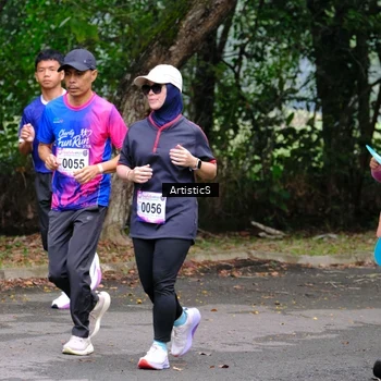 Runner Photo 8125519