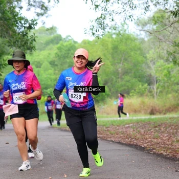 Runner Photo 8125533