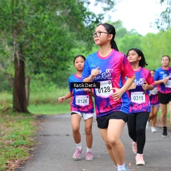 Runner Photo 8125571