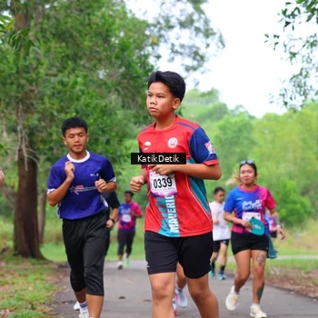 Runner Photo 8125575
