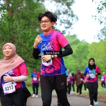 Runner Photo 8125685