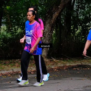 Runner Photo 8125690