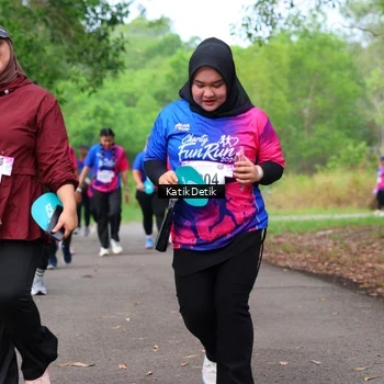 Runner Photo 8125709