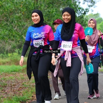 Runner Photo 8125759