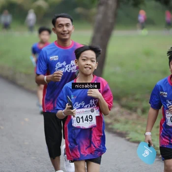 Runner Photo 8125824