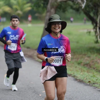 Runner Photo 8125826