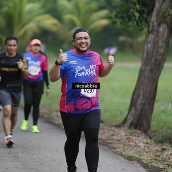 Runner Photo 8125833