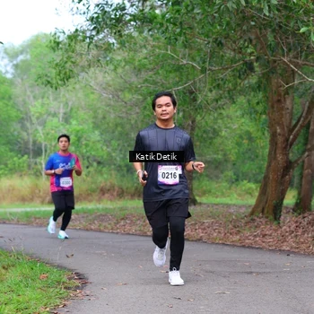 Runner Photo 8125864