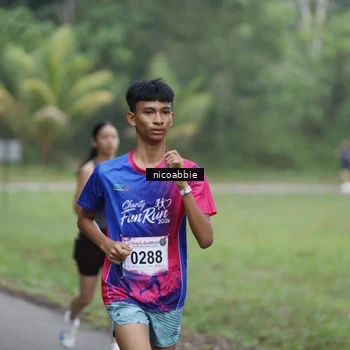 Runner Photo 8125866