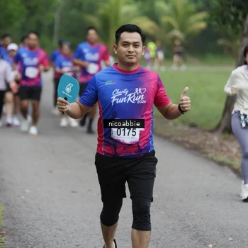 Runner Photo 8125881