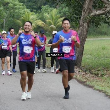 Runner Photo 8125887