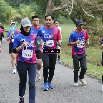 Runner Photo 8125893