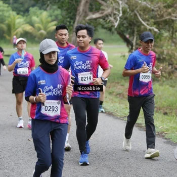 Runner Photo 8125894