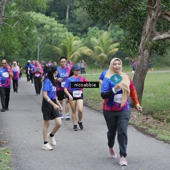 Runner Photo 8125939