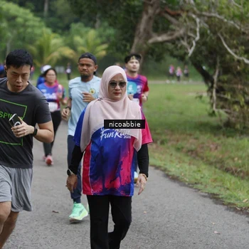 Runner Photo 8125952