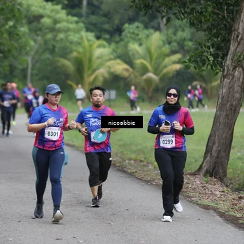 Runner Photo 8126000