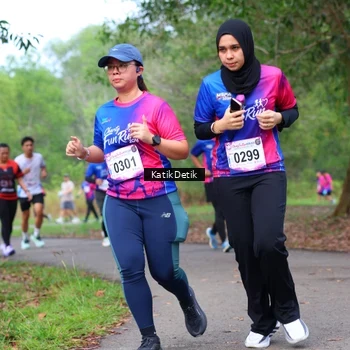 Runner Photo 8126017