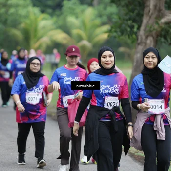 Runner Photo 8126023