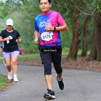 Runner Photo 8126033