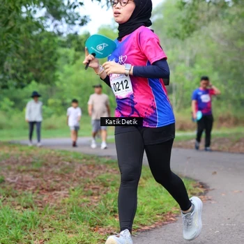 Runner Photo 8126082