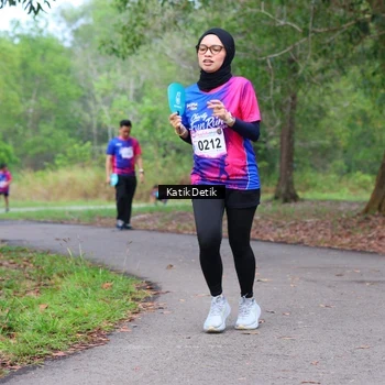 Runner Photo 8126084