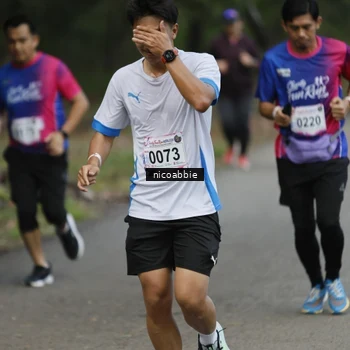 Runner Photo 8126086