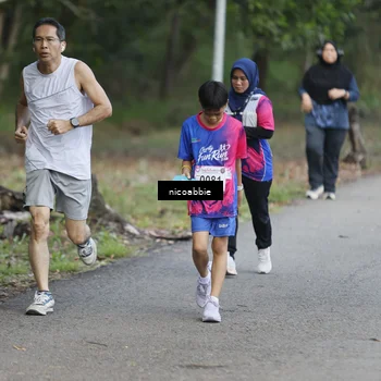 Runner Photo 8126144