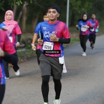 Runner Photo 8126294