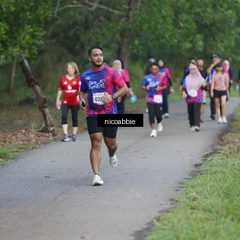 Runner Photo 8126304